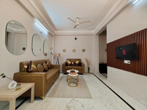 Banjara Hills Apartment | Hidden Gem - Private 1BHK, Fully Furnished Elegant Stay with Indoor Canopy & Fast Wi-Fi