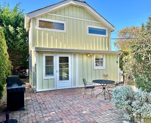 Shinnecock Hills House | Hidden gem! Southampton beach cottage