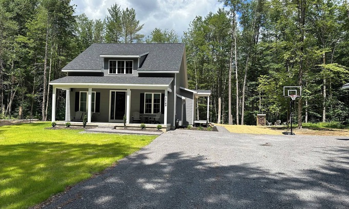 Brantingham House | Hidden Hollow - Your Outdoor destination