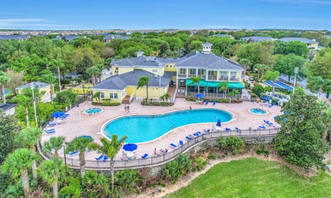 Bahama Bay Apartment | Hidden Oasis near Orlando, Disney, etc.