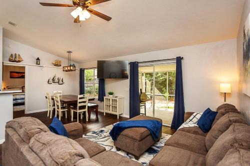 Gainesville House | ⋘ Hidden Retreat 12min to UF or Downtown Gainesville and 30min to the Springs ⋙