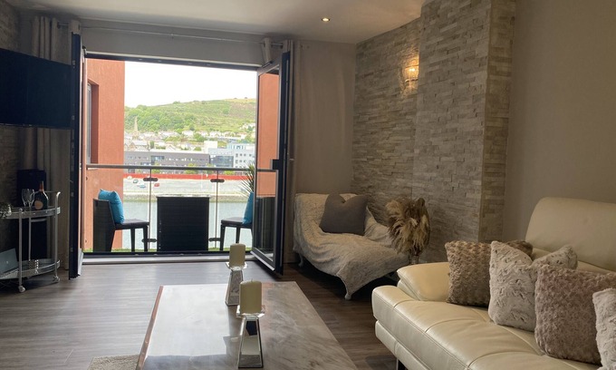 Castle Apartment | Hideaway Bay