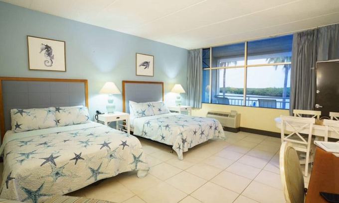 Ruskin Condo | Hideaway Studio U619 Balcony with Pool & Canal View!