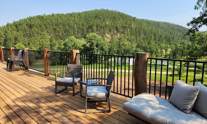 Spearfish House | Higgins Hideaway close to downtown Spearfish