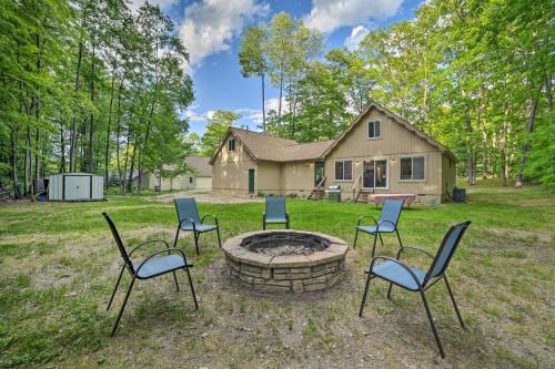 Higgins Lake House | Higgins Lake Getaway - Boating, Fish, Golf, ATV!