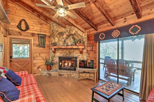 Mineral Bluff House | High Country Cabin with Fire Pit and Hot Tub!