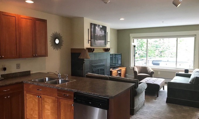 Carrabassett Valley Condo | High End 3 bed 3 bath ski in/out condo with private hot tub on the back deck!
