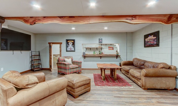 Fayetteville Apartment | High End Basement Apartment Close to Trilith