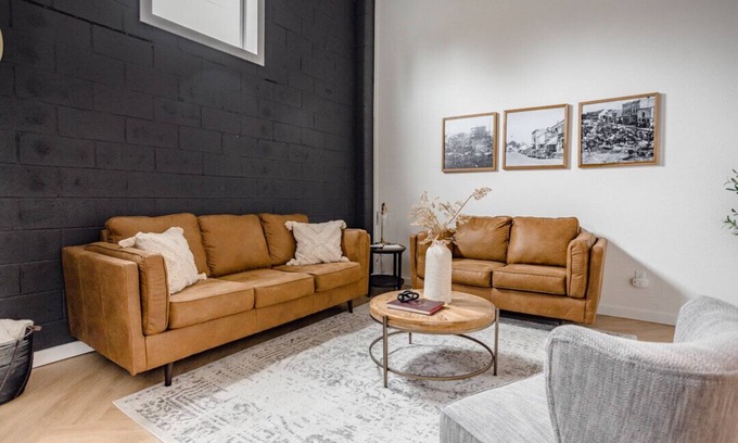 Mountain Home Apartment | High-end luxurious loft within walking distance to downtown!