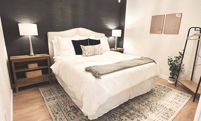 Mountain Home Apartment | High-end luxurious loft within walking distance to downtown!
