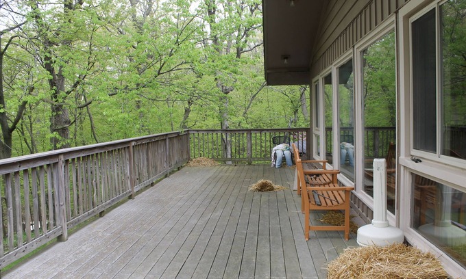 Allenton House | High on a hill, deep in the woods