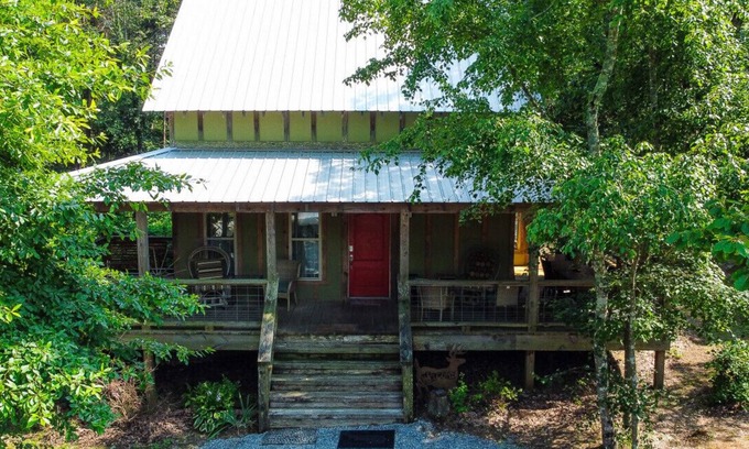Mentone Cabin | High Point Cottage in the heart of Mentone!