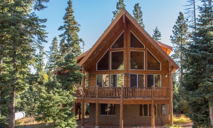 Meadow View Heights Cabin | High Roller Hideaway - Spacious cabin with large deck and beautiful scenery!