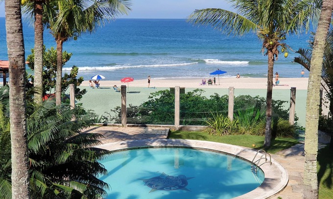 Maresias House | High Standard House, Foot in the Sand, 5 Suites, Maresias. Watch our video.
