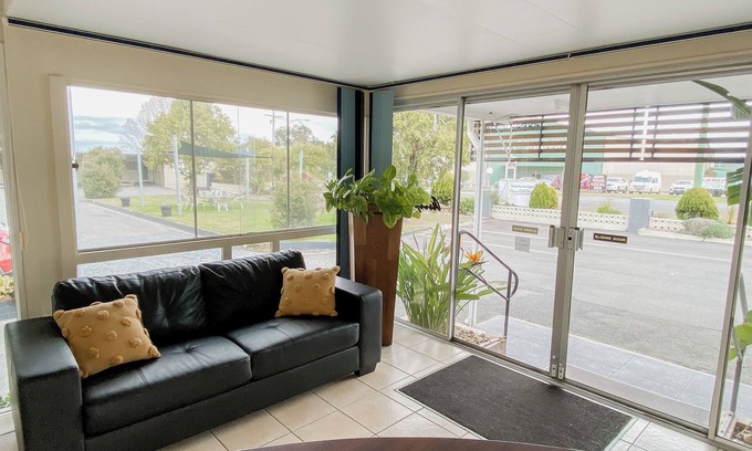 Stanthorpe Hotel | High Street Motor Inn