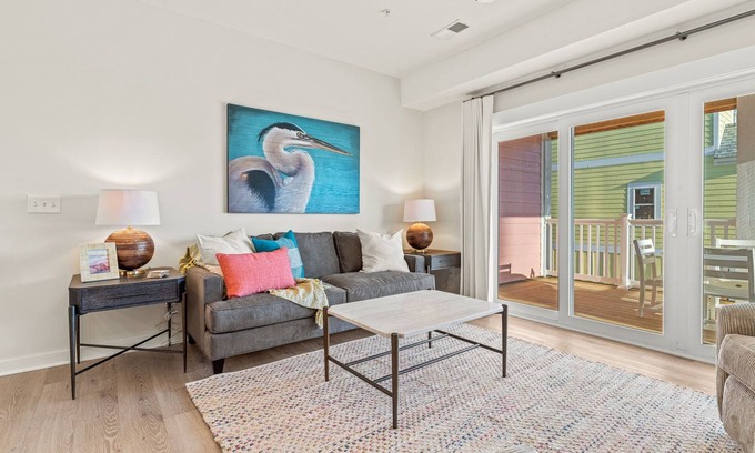 Bermuda Bay House | High Tide 2 Bedroom at Cambridge Cove with Private Hot Tub!