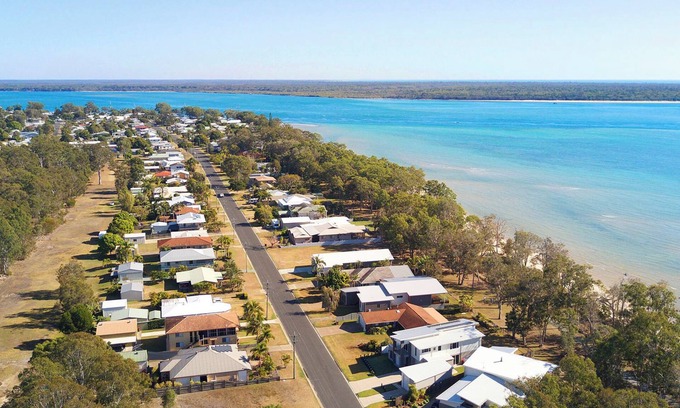 Traviston House | High Tide on Burrum Upstairs, Burrum Heads Private entire grounds for you