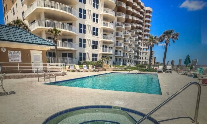 Daytona Beach Shores Condo | High Tide Hideaway @ St. Maarten