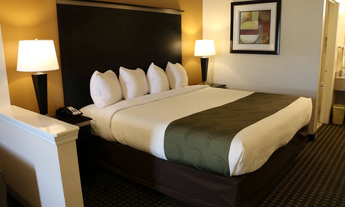 Gonzales Hotel | Highland Inn