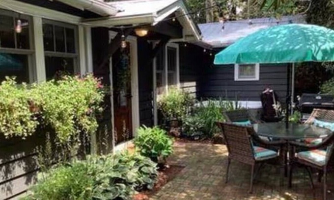 Mirror Lake House | Highlands Lakefront Home 2 minutes from downtown!