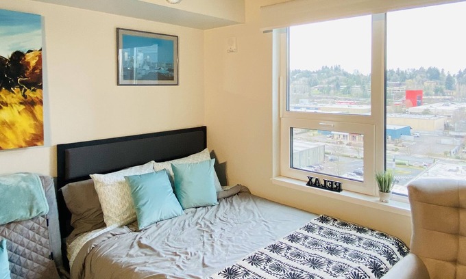 Southcenter Apartment | Highrise Studio w/ views and nearby shopping