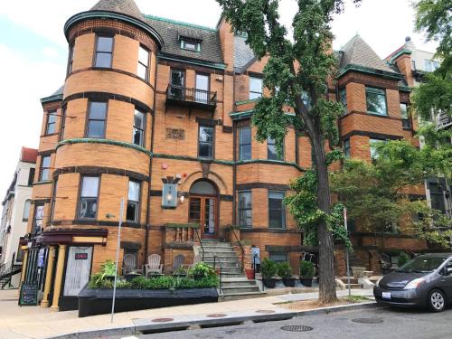 Adams Morgan Hotel | HighRoad Washington DC