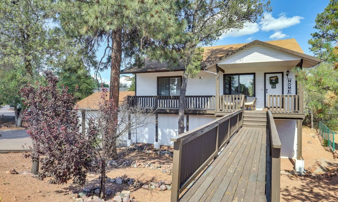 Payson House | Hike & Golf: Family Home w/Deck in Payson!