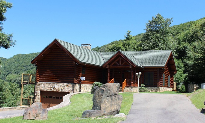 Buck Mountain Cabin | Hike, Paddle, Relax - August is Made for Mountain Memories @ Picture Perfect
