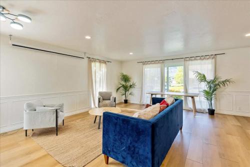 Ogden House | Hiking Trails Close By Private Room & Bathroom
