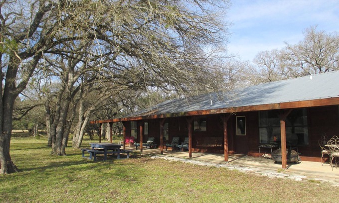 Kempner House | Hill Country Getaway
