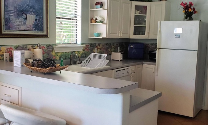 Kingsland Condo | Hill Country!@LakeLBJ*StepstoLake*BoatSlipIncluded