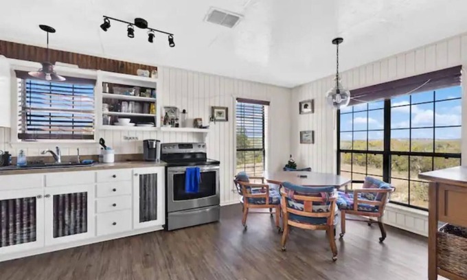 Blanco Cabin | Hill Country Ranch Cabin