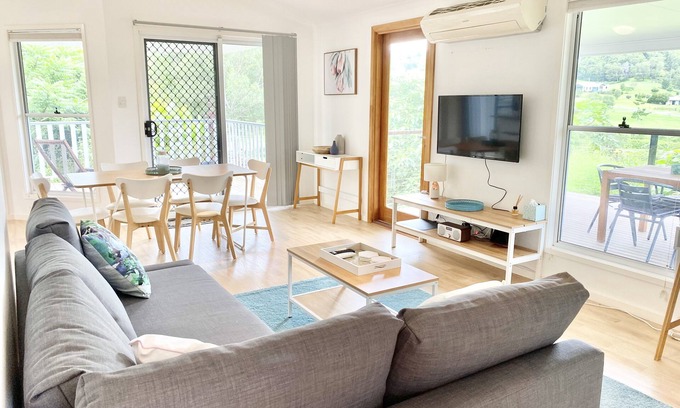 Closeburn House | Hills Cottage - eco-friendly, pets welcome!