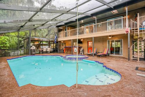 Temple Terrace House | Hillsborough River Hideaway