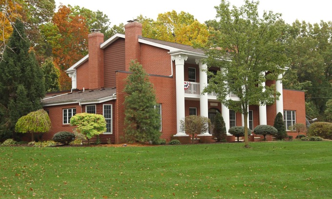 Reading House | Hillsdale County, Michigan: weddings, groups, Hillsdale College, Trine Univ.
