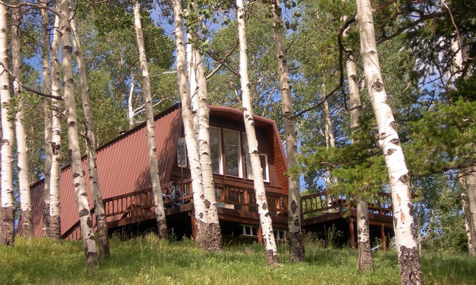 Cimarron Cabin | Hillside Cabin with Panorama Views of the San Juans