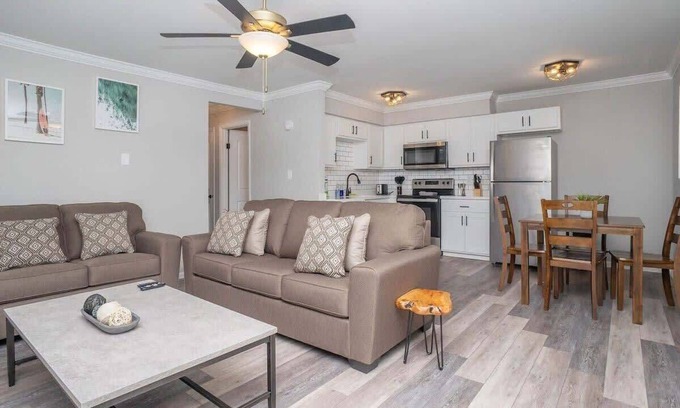 Bayview Apartment | Hillside Cove - Port Suite