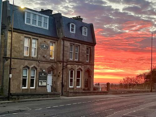 Dunbar Hotel | Hillside Dunbar