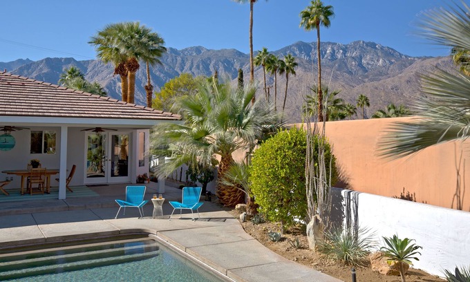 Araby Cove House | Hillside Heaven in Palm Springs