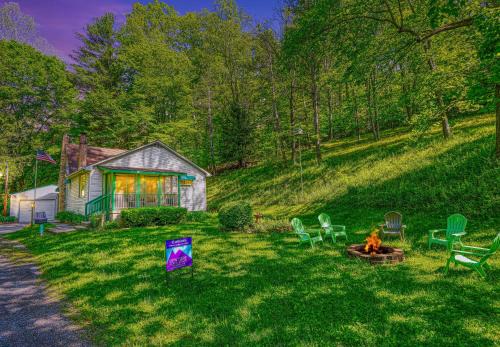 Logan House | Hillside Hideaway