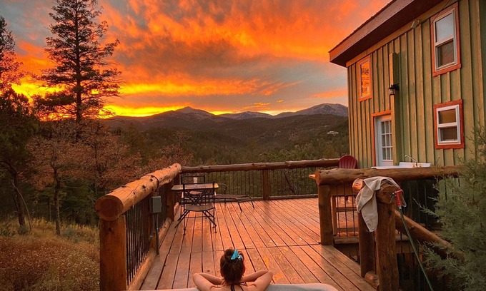 Ruidoso Cabin | Hilltop Hideaway - Amazing Views, w/ hot tub and Pet Friendly!