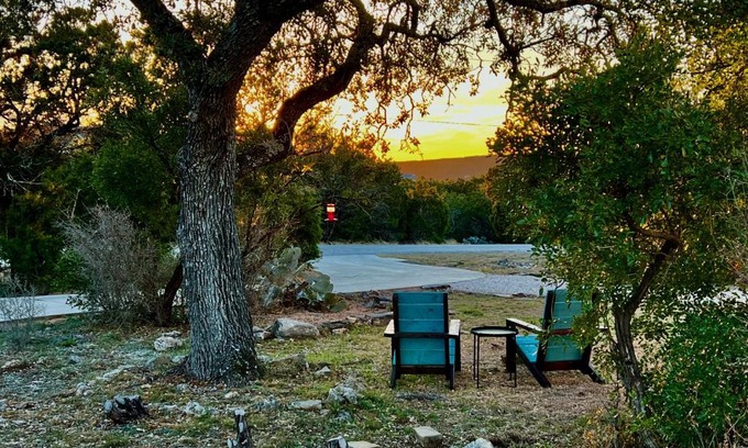 New Braunfels House | Hilltop Hideaway-Rest, Relax, Reconnect!