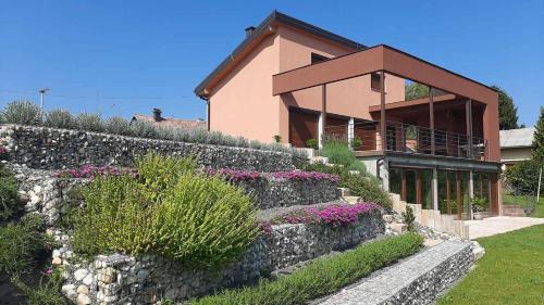 Strigova House | HillTop House