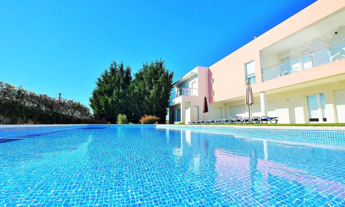 Barcarena Bed & Breakfast | HILLTOP OASIS - Lisboa Oeiras