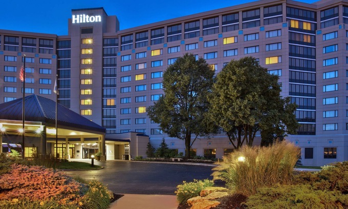 Oak Brook Resort | Hilton Chicago/Oak Brook Hills Resort & Conference Center