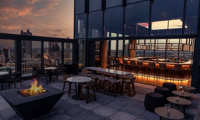 Arena District Hotel | Hilton Columbus Downtown
