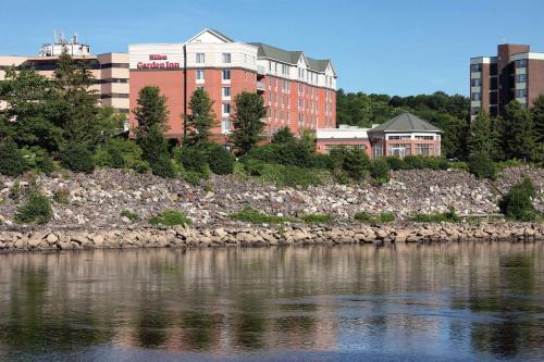 Auburn Hotel | Hilton Garden Inn Auburn Riverwatch