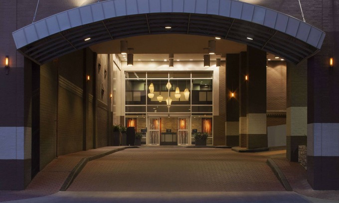 Waller Creek District Hotel | Hilton Garden Inn Austin Downtown