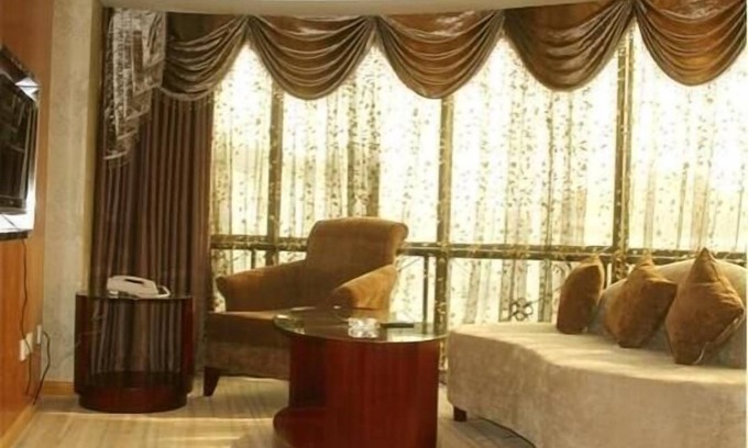 Chengdu City Centre Hotel | Hilton Garden Inn Chengdu Tianfu Panda Tower