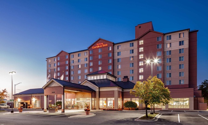 Des Plaines Hotel | Hilton Garden Inn Chicago OHare Airport